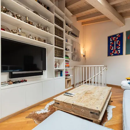 公寓 Spacious Loft Onebdroom Fiera Area - Mirable Pm *